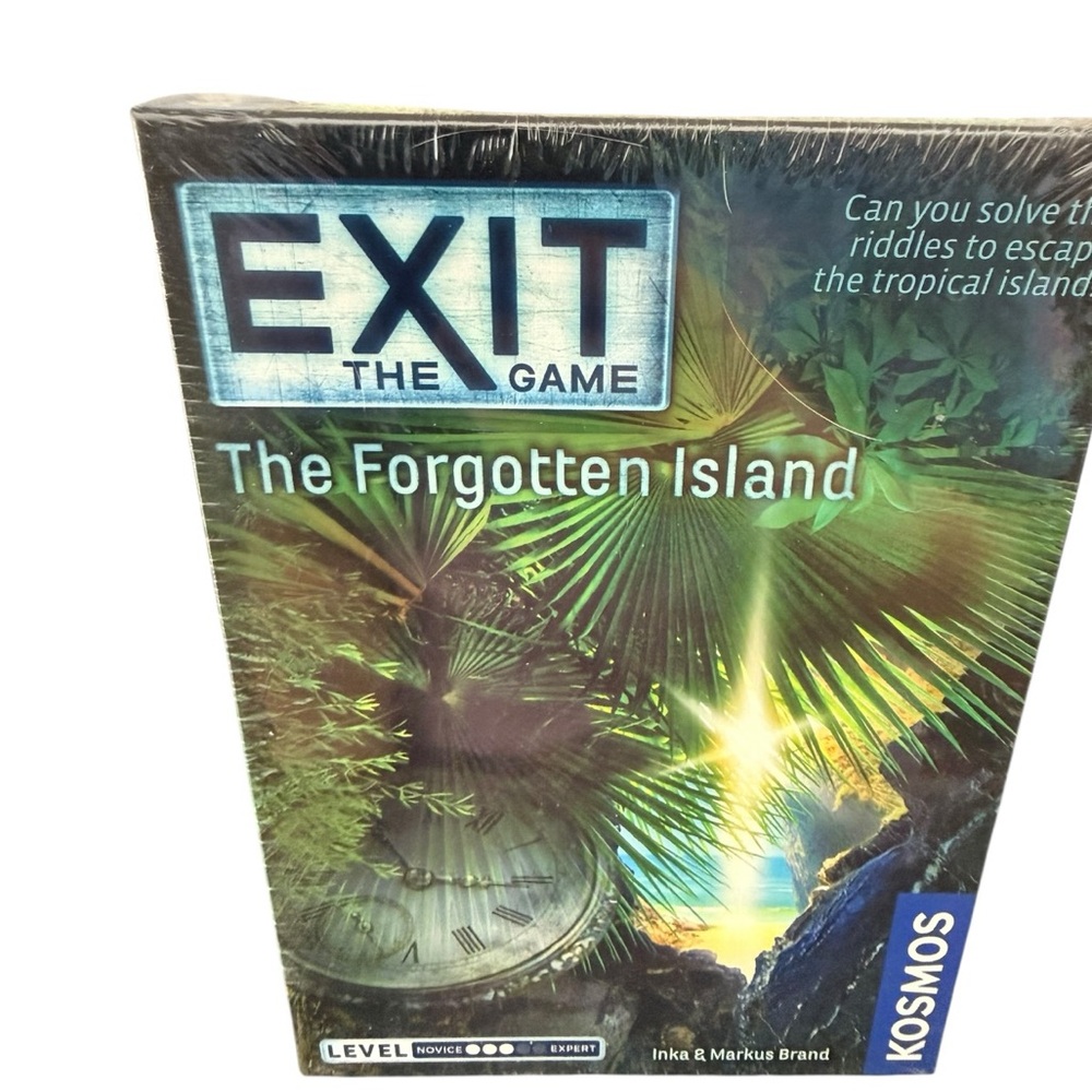 Exit the Game The Forgotten Island An Escape Room Game for the Home NEW